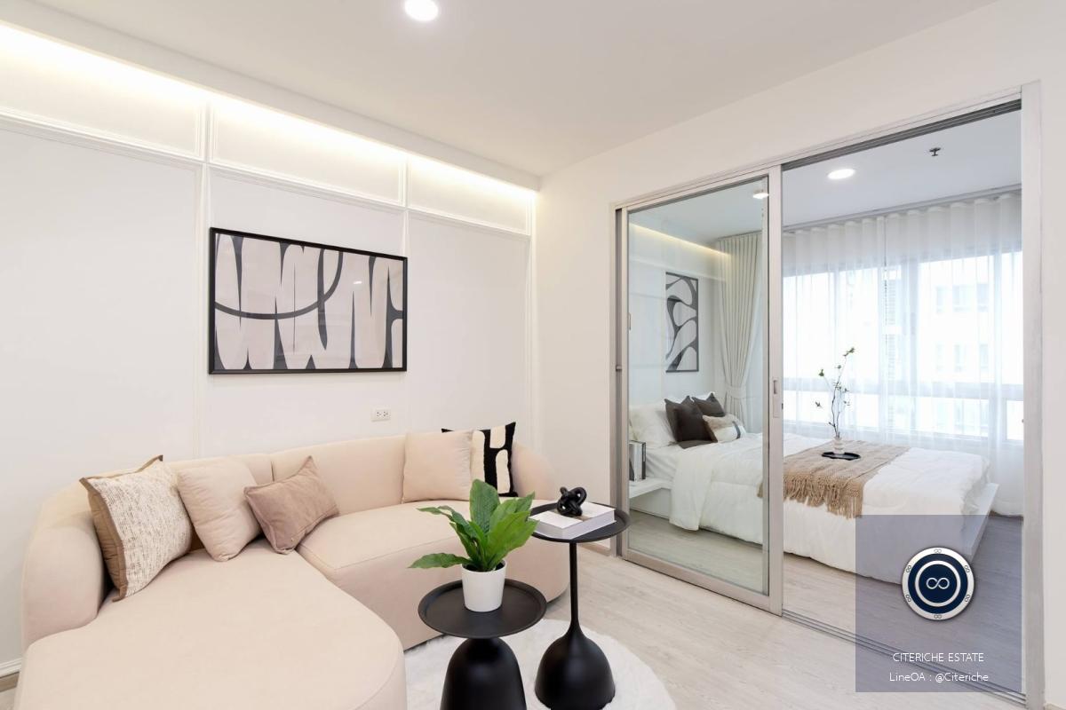 High Floor Living | The Trust Pinklao | Condominium
