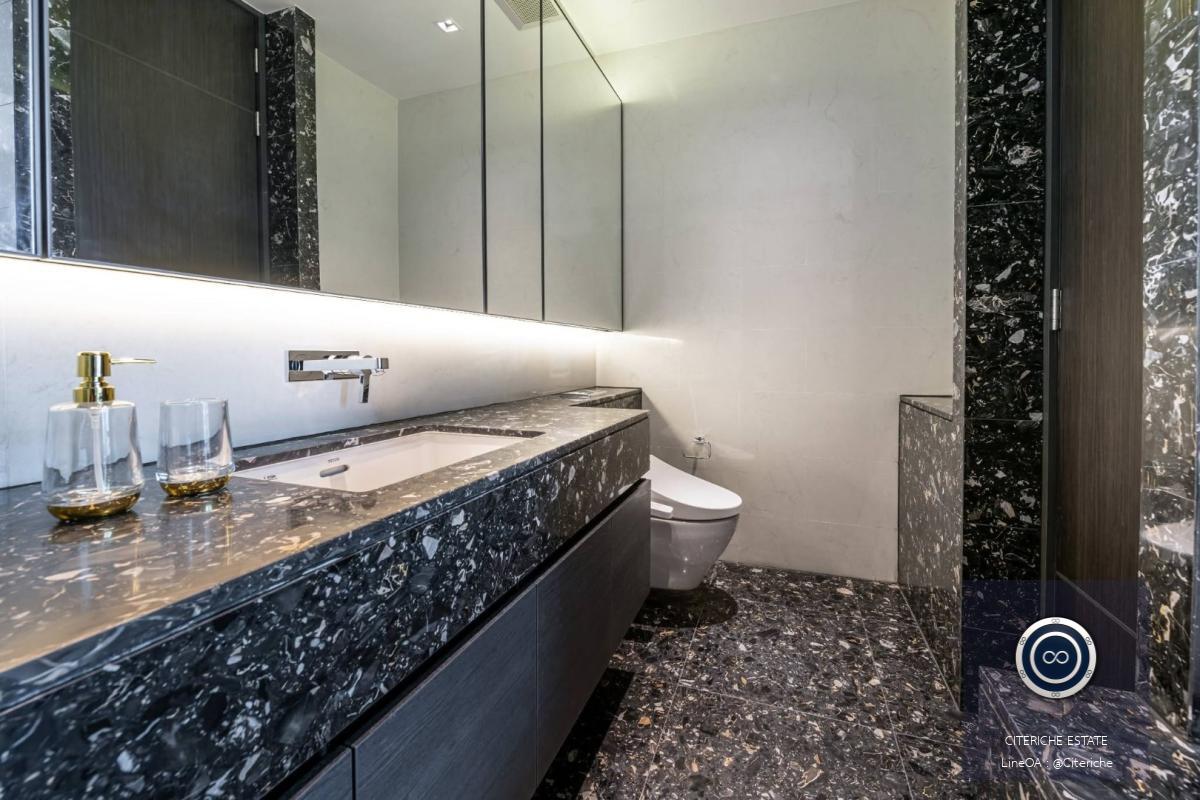 ชั้น 19 ใกล้ BTS ทองหล่อ | BEATNIQ Sukhumvit 32 | คอนโดหรู 1 ห้องนอน