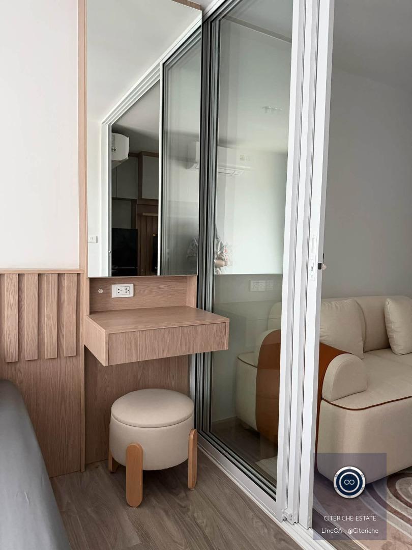High Floor & Warm Built-in Living | Regent Home Bangna | Condo for Rent