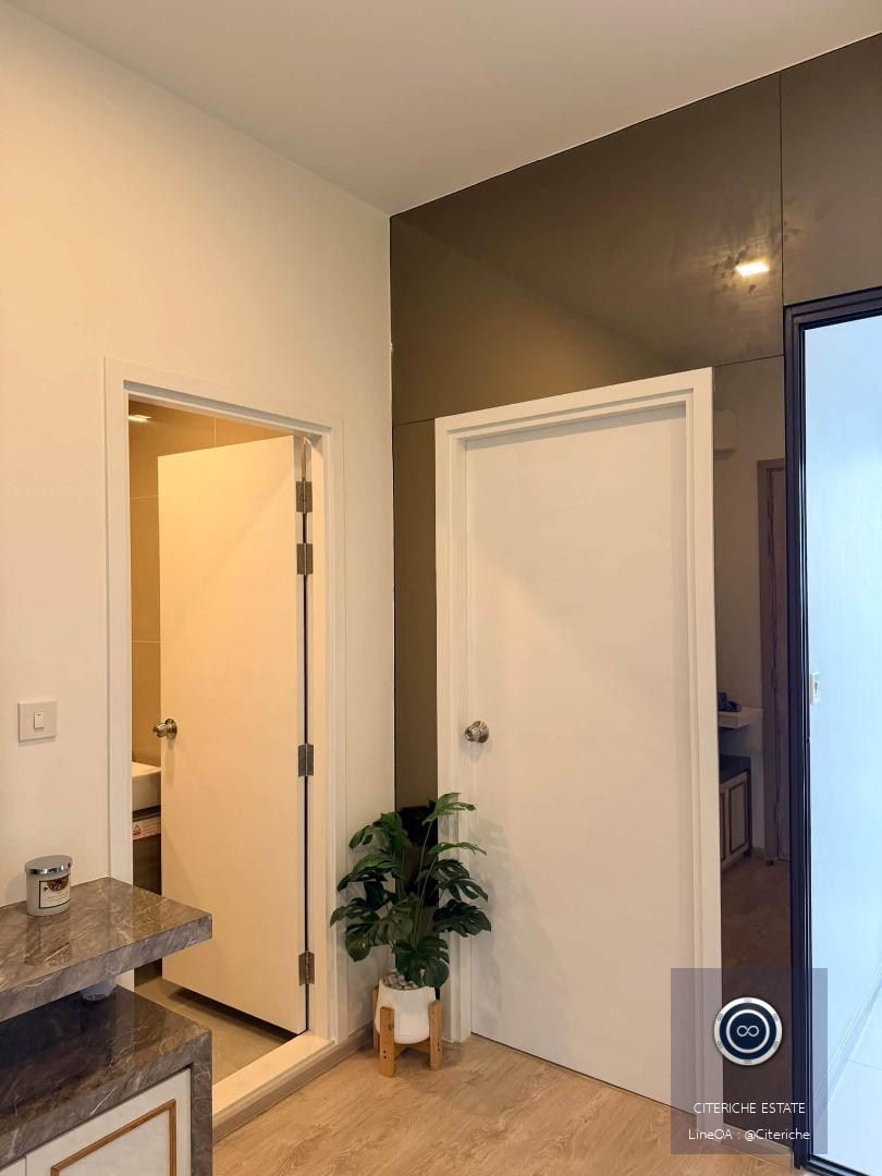 Custom Built-In Modern Comfort | The Tree Pattanakarn – Ekkamai | Luxury 1-Bedroom Condo