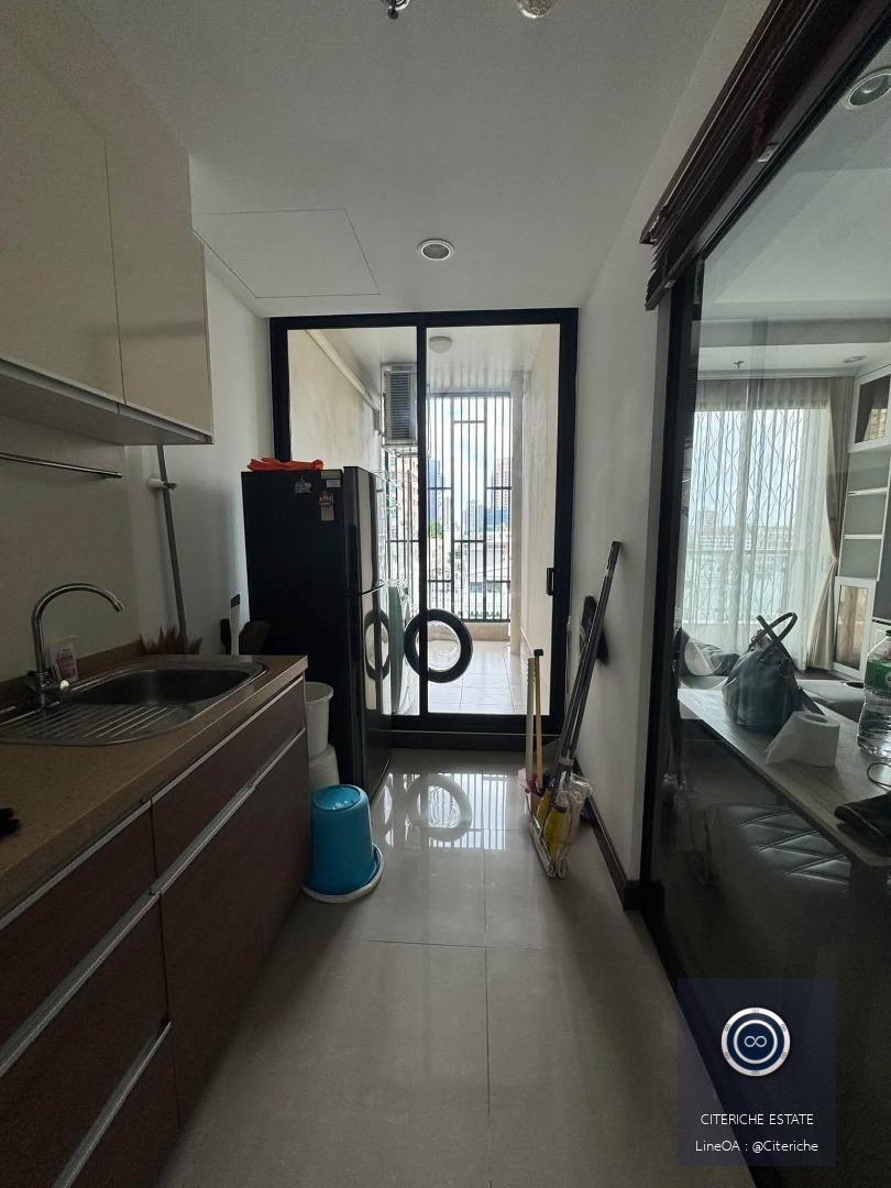 Pool & City Views | SUPALAI ELITE SATHORN–SUANPLU | Luxury 2-Bedroom Condo
