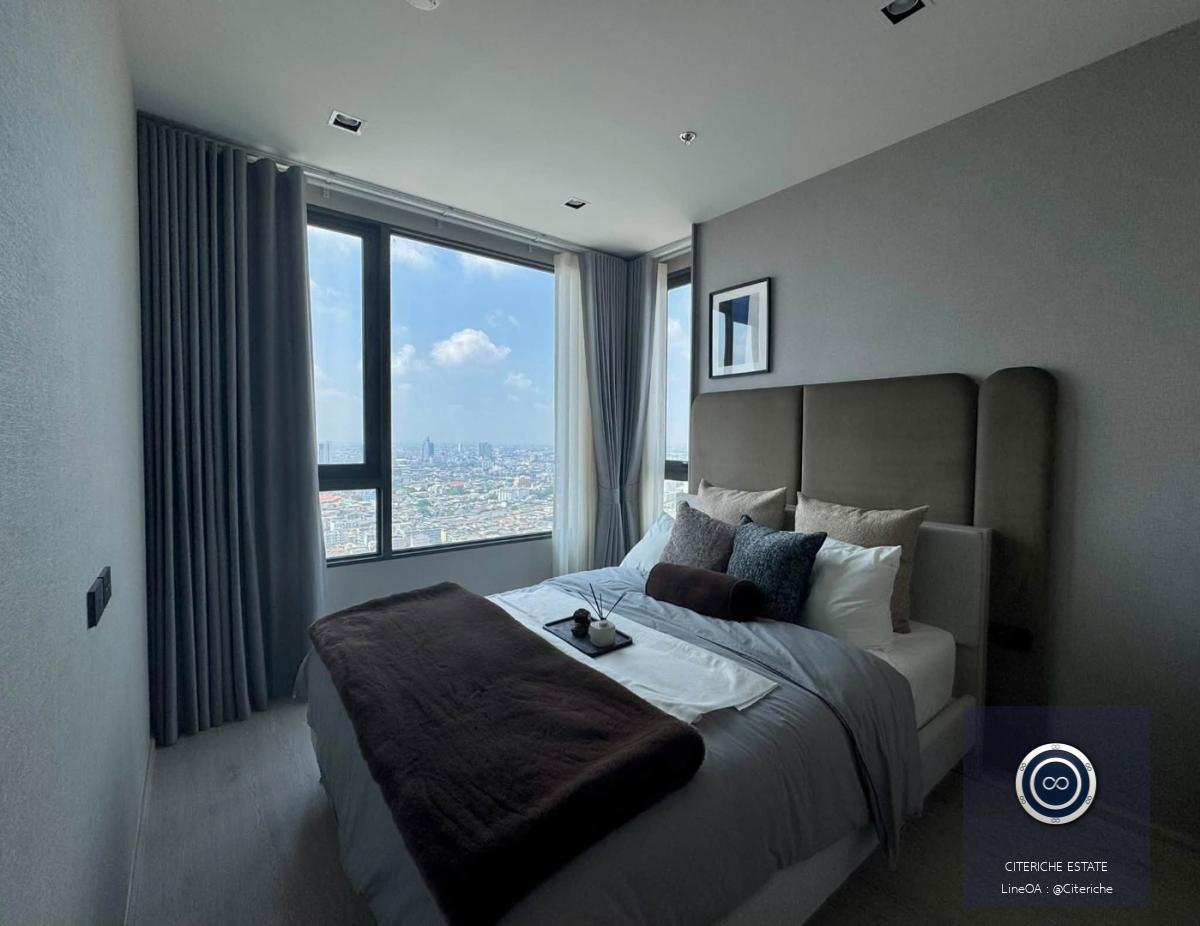 Chao Phraya River View | Reference Sathorn–Wongwianyai | Luxury 1-Bedroom Condo