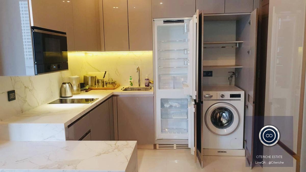 Direct Transit Access | The Esse at Singha Complex | Luxury 1-Bedroom Condo