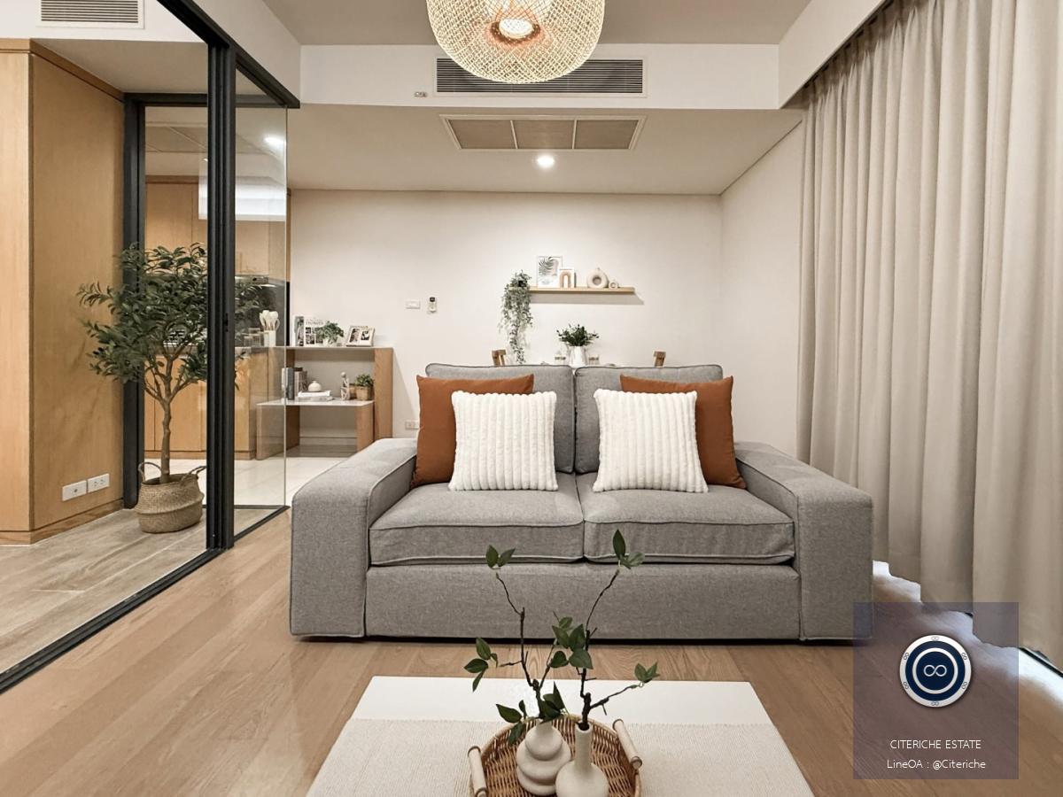 Fully Furnished Living with Bathtub | Siamese Gioia | Luxury 1-Bedroom Condo