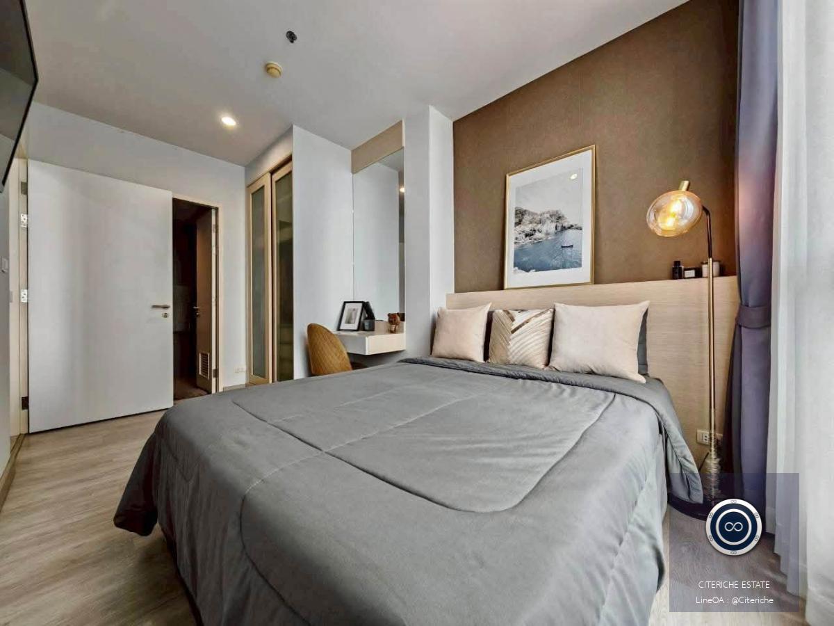 High Floor City View | UP Ekkamai | Luxury 1-Bedroom Condo