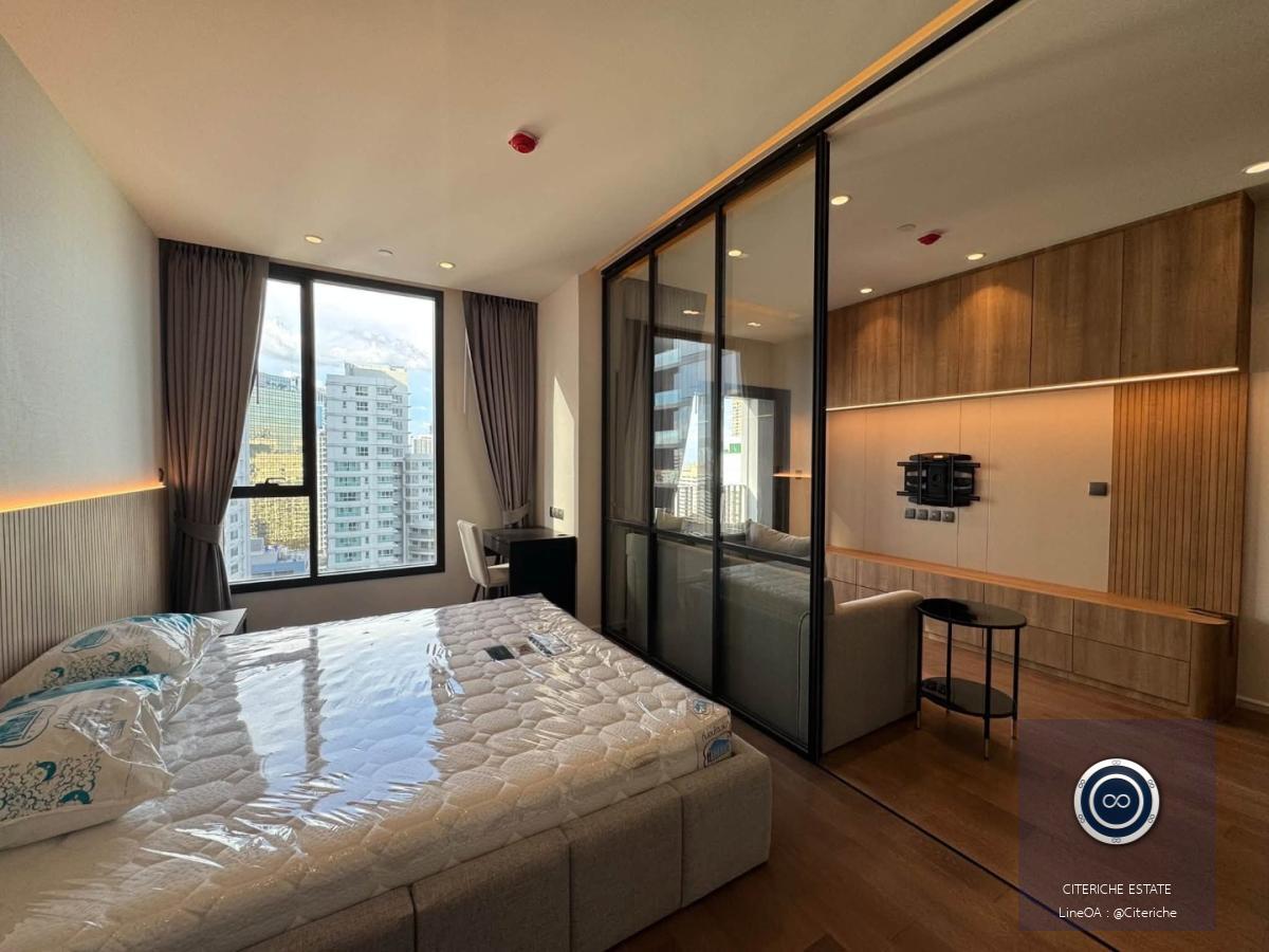 Pet Friendly City Living | Muniq Sukhumvit 23 | Luxury 1-Bedroom Condo