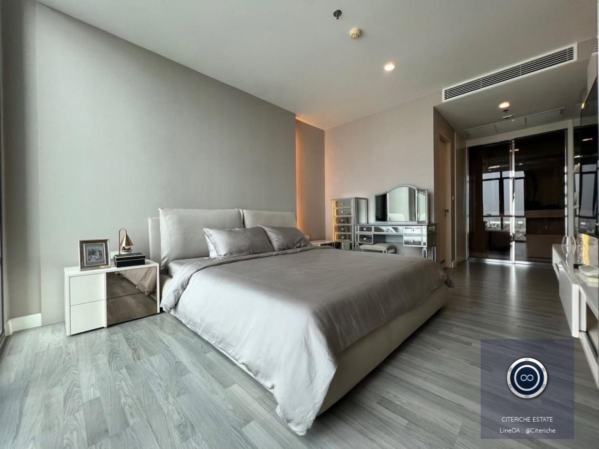Spacious Corner Unit | The Room BTS Wongwianyai | Luxury 2-Bedroom Condo
