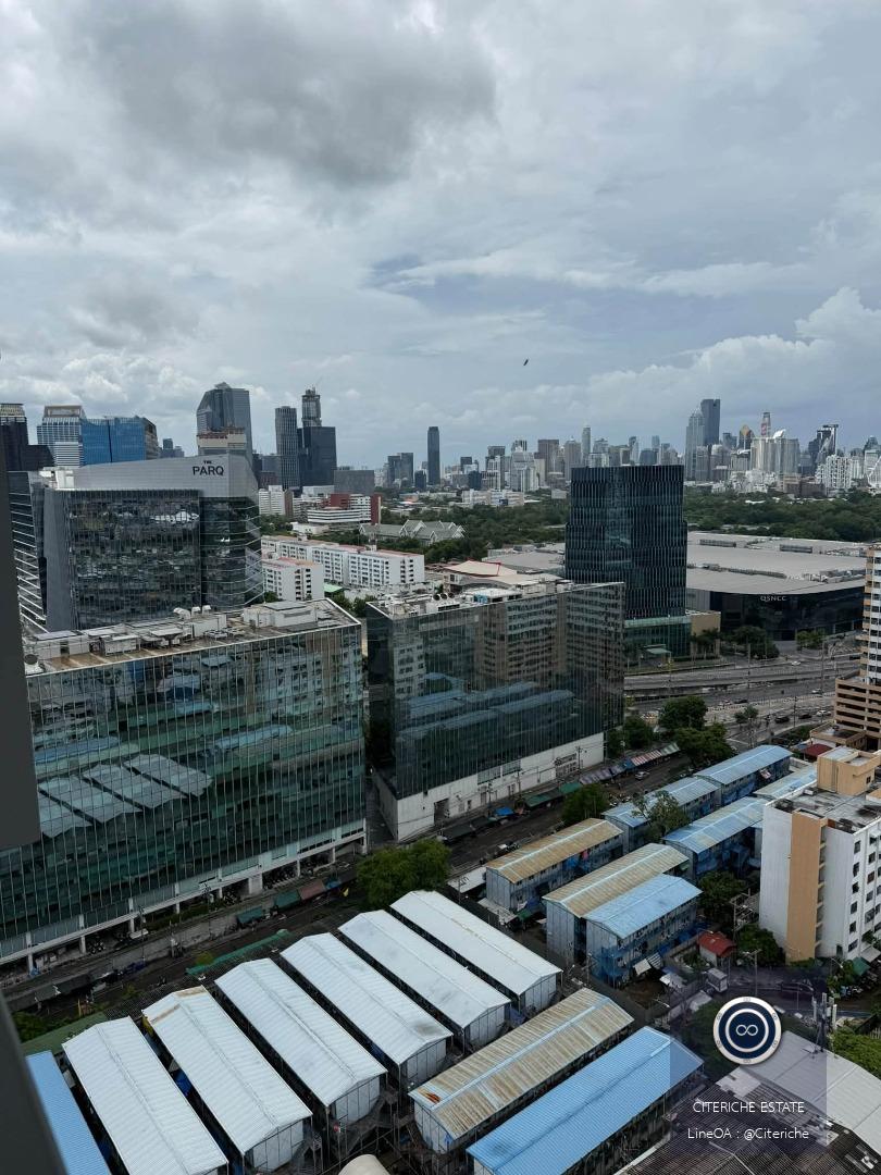 Benjasiri Park View & High Floor Living | Life Rama 4 - Asoke | Luxury 1-Bedroom Condo