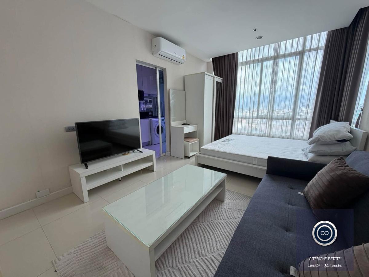 Fully Furnished Living | The Sky Sukhumvit | Luxury 1-Bedroom Condo