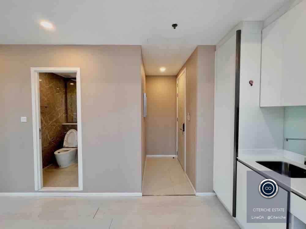Zero Steps to BTS Ratchayothin | Mazarine Ratchayothin | Luxury 2-Bedroom Condo