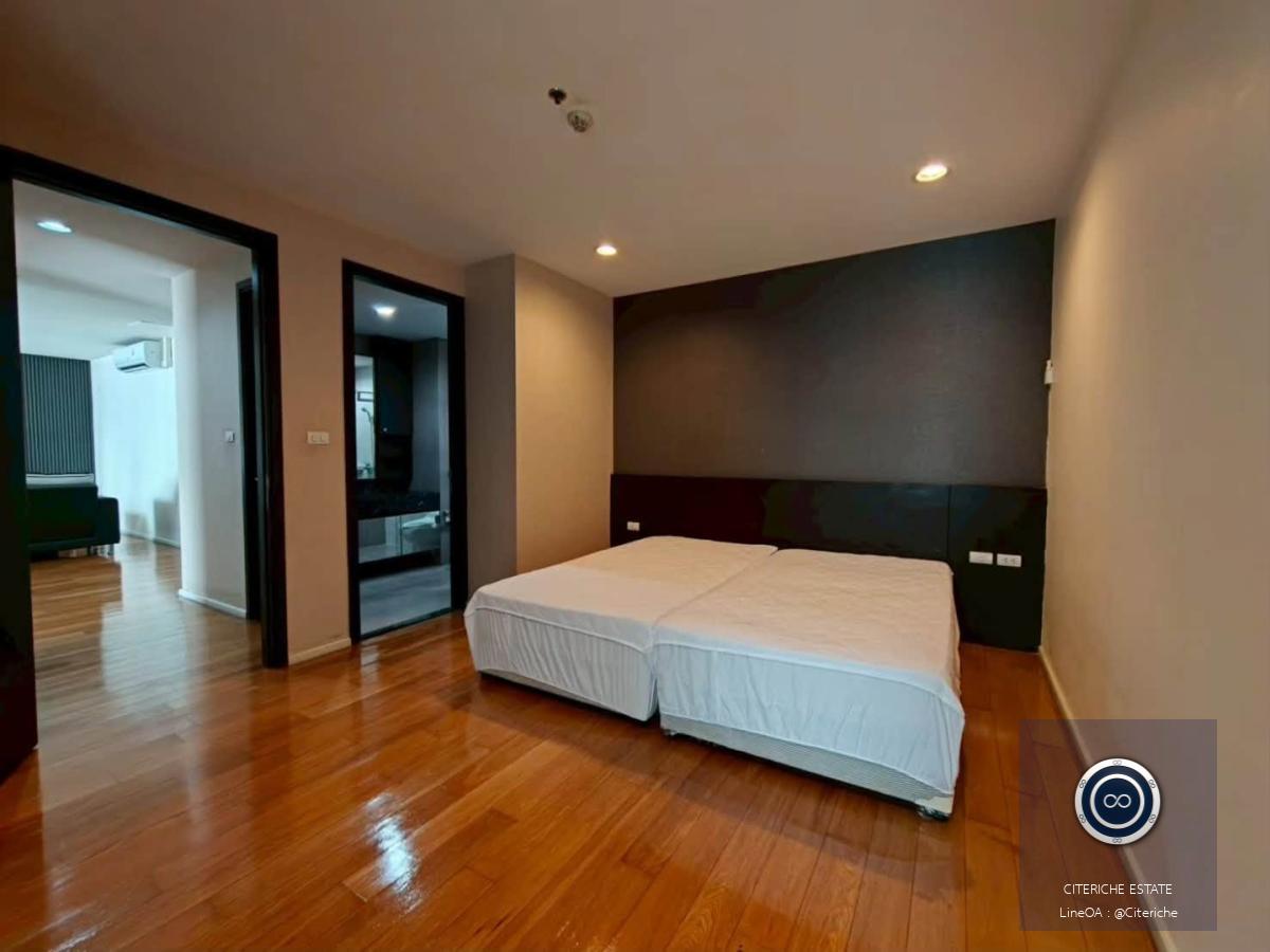 Spacious Living | Villa Sikhara Thonglor 25 | 2-Bedroom Condo