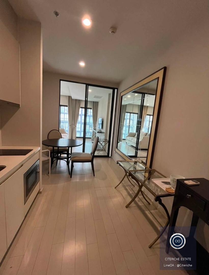 Private Elevator & Pool View | Noble Phloenchit | Luxury 1-Bedroom Condo
