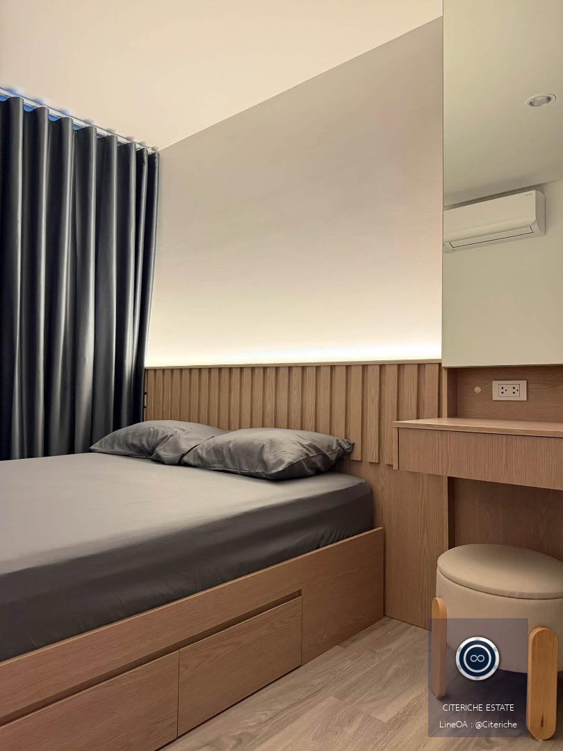 High Floor & Warm Built-in Living | Regent Home Bangna | Condo for Rent