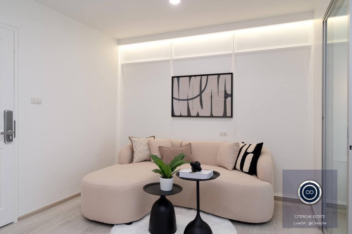 High Floor Living | The Trust Pinklao | Condominium