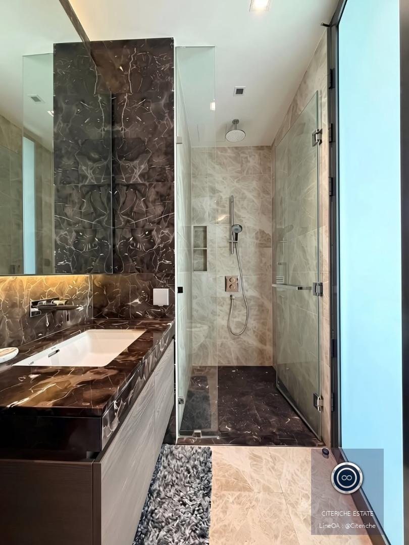 Chanintr Fully Furnished | 28 Chidlom | Luxury 1-Bedroom Condo