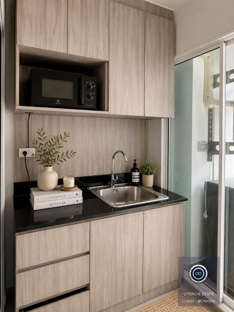 High Floor Pool View | Regent Home Bangna | Condo