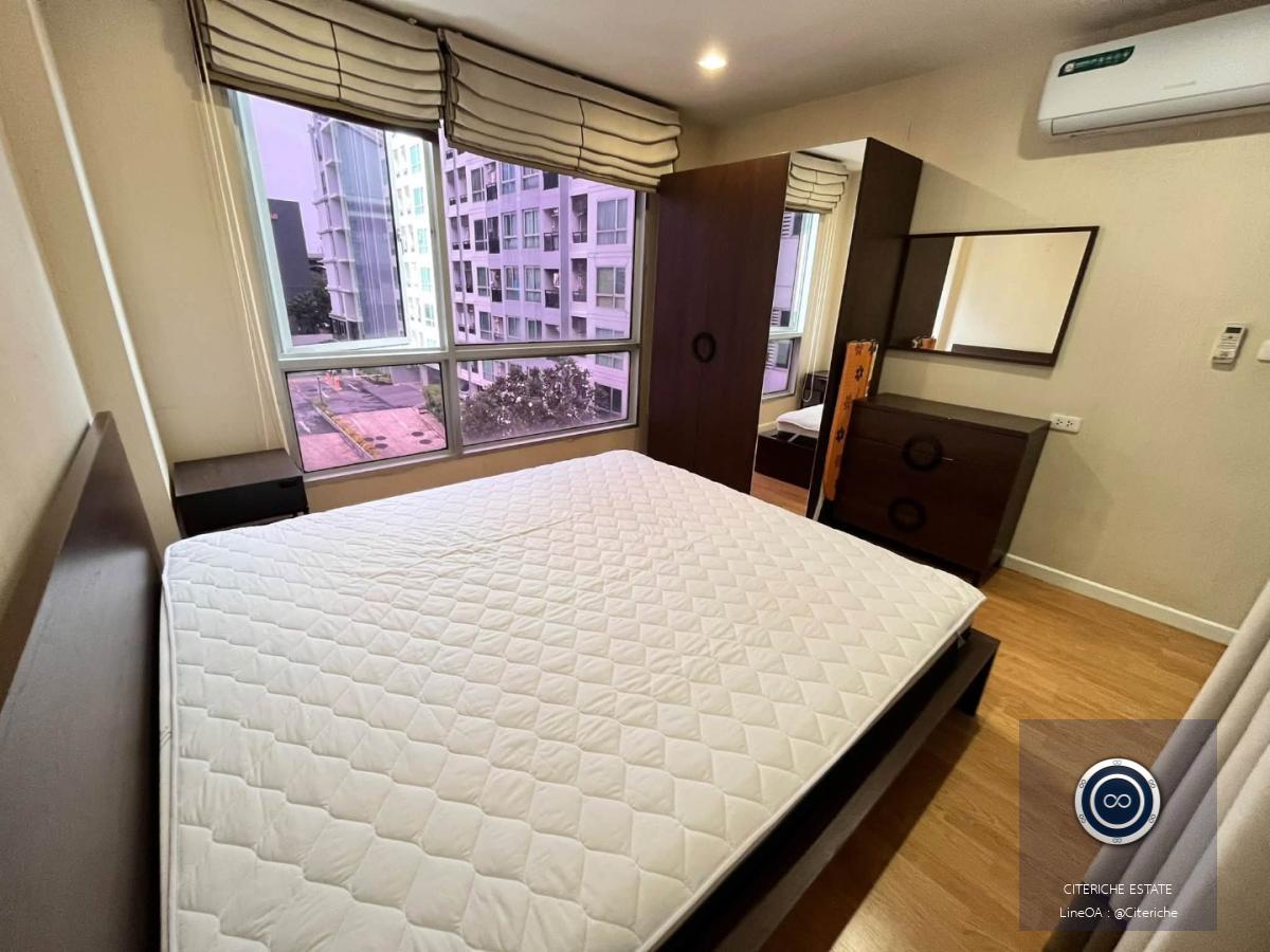 Enclosed Kitchen Living | Casa Condo Ratchada-Thapra | Luxury 1-Bedroom Condo