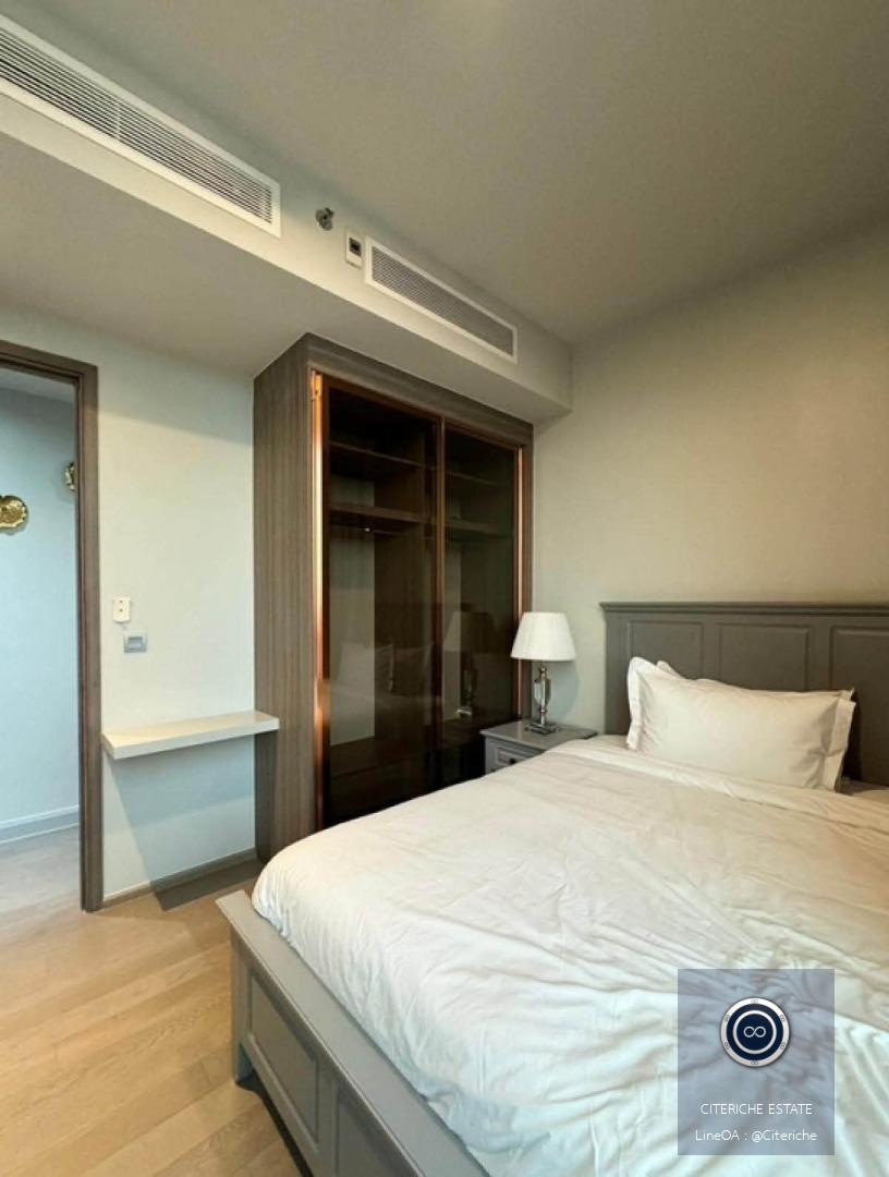 Spacious High Floor Living | Celes Asoke | Luxury 3-Bedroom Condo