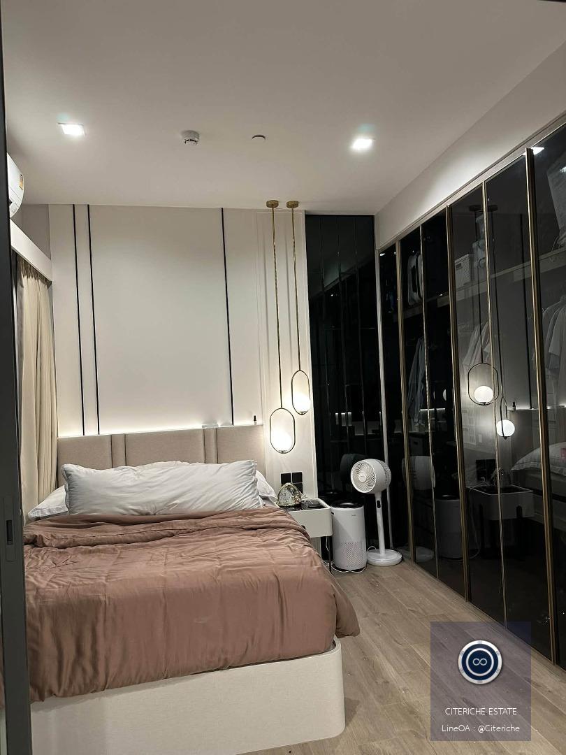 Concierge Service Living | The Crest Park Residences | Luxury 1-Bedroom Condo