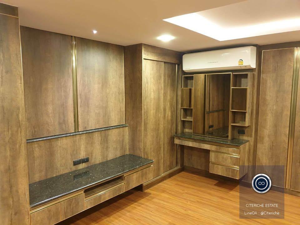 Spacious Pet-Friendly Living | President Park Sukhumvit 24 | Luxury 3-Bedroom Condo