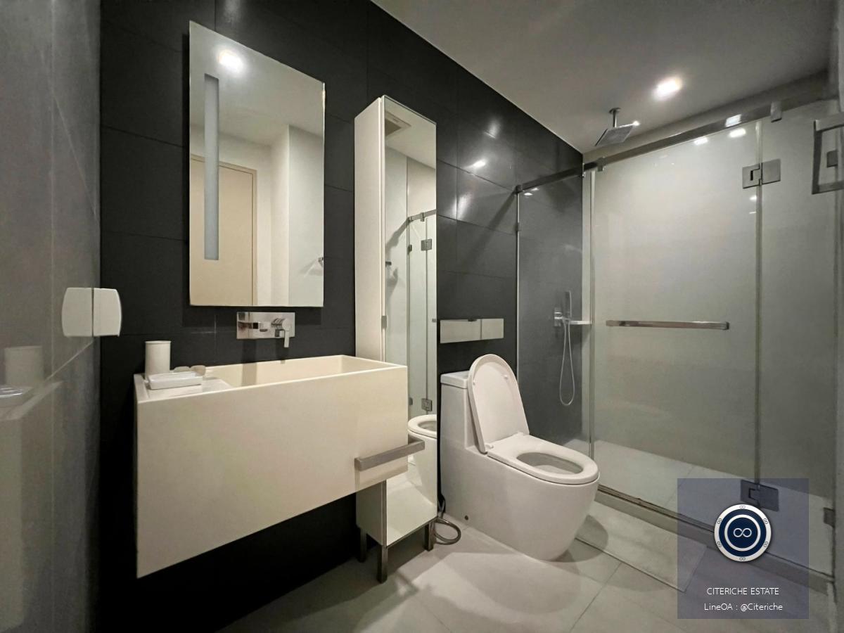Spacious Corner Unit | The Room BTS Wongwianyai | Luxury 2-Bedroom Condo