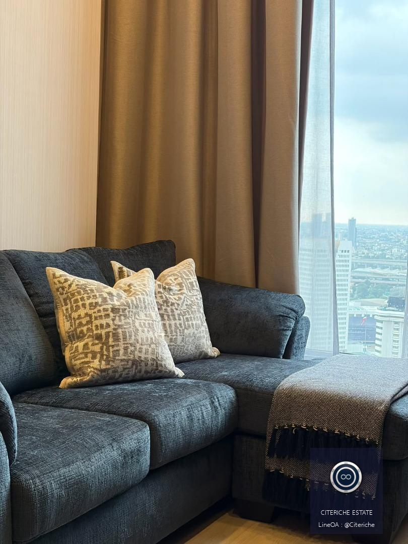 High Floor Duo Space | LIFE Phahon - Ladprao | Luxury 2-Bedroom Condo