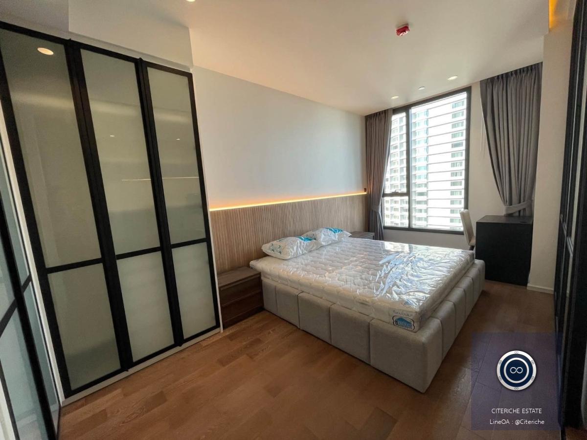 Pet Friendly City Living | Muniq Sukhumvit 23 | Luxury 1-Bedroom Condo