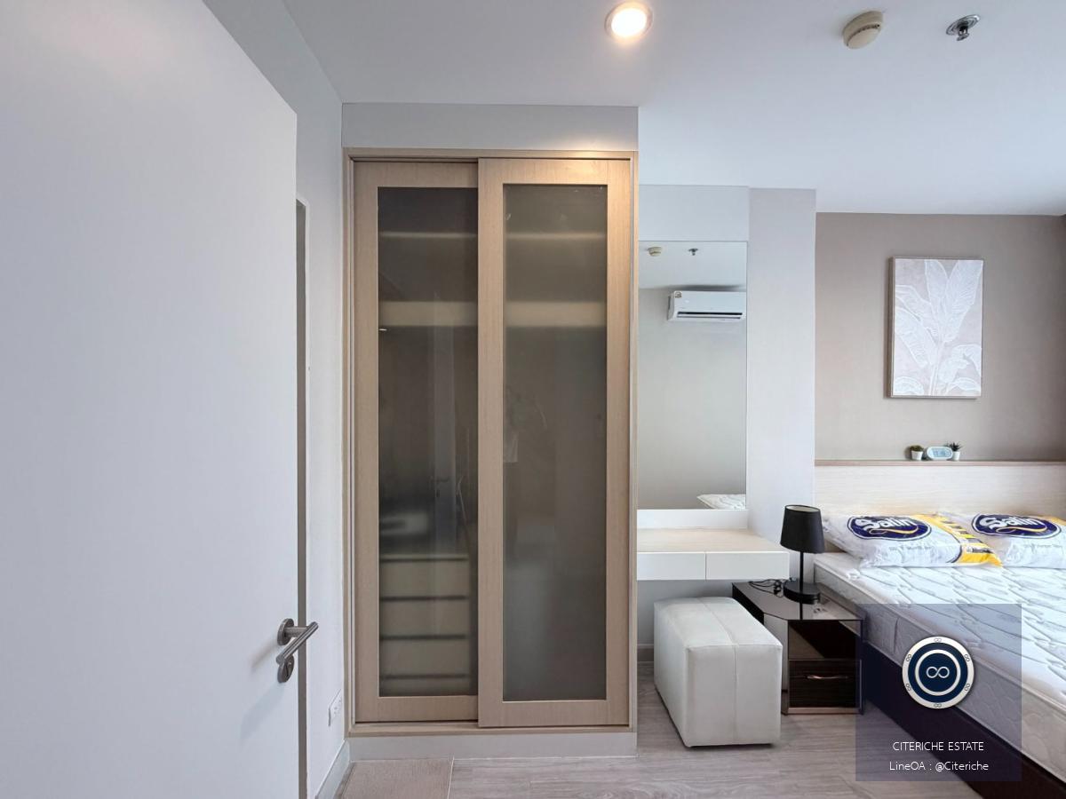 Private Corner Unit Warm Tone | UP Ekkamai | Luxury 1-Bedroom Condo