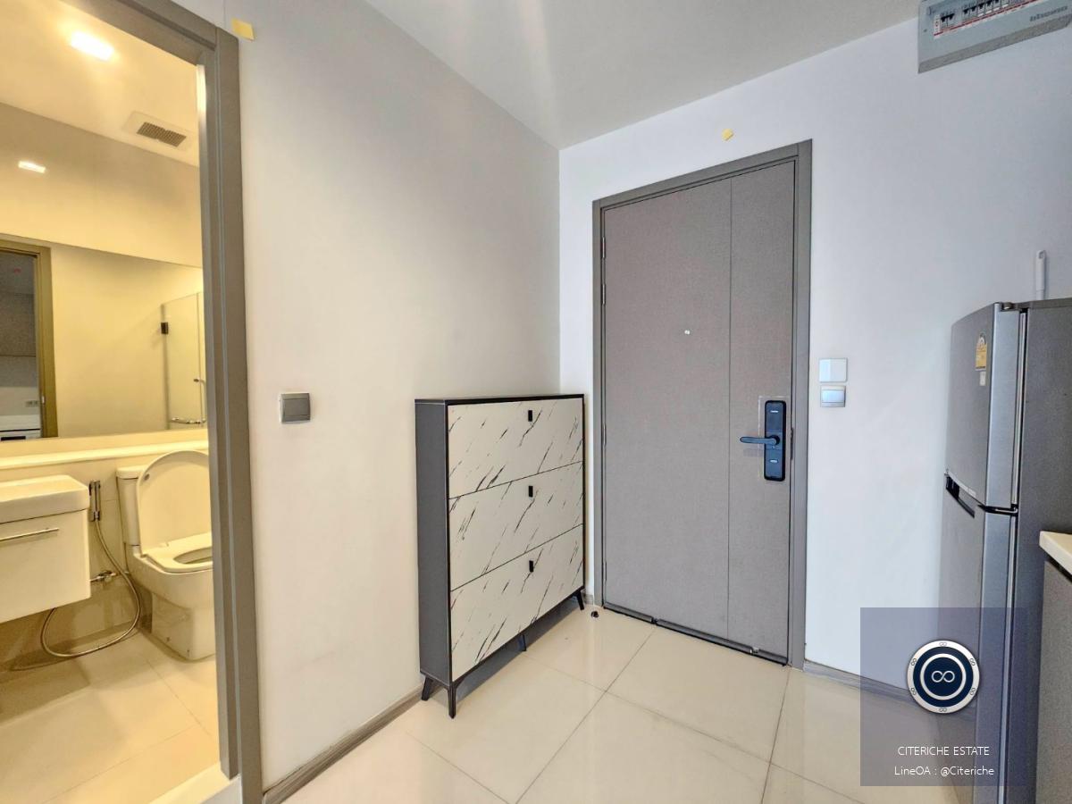 High Floor Fully Furnished | Life Asoke Hype | Luxury 1-Bedroom Condo