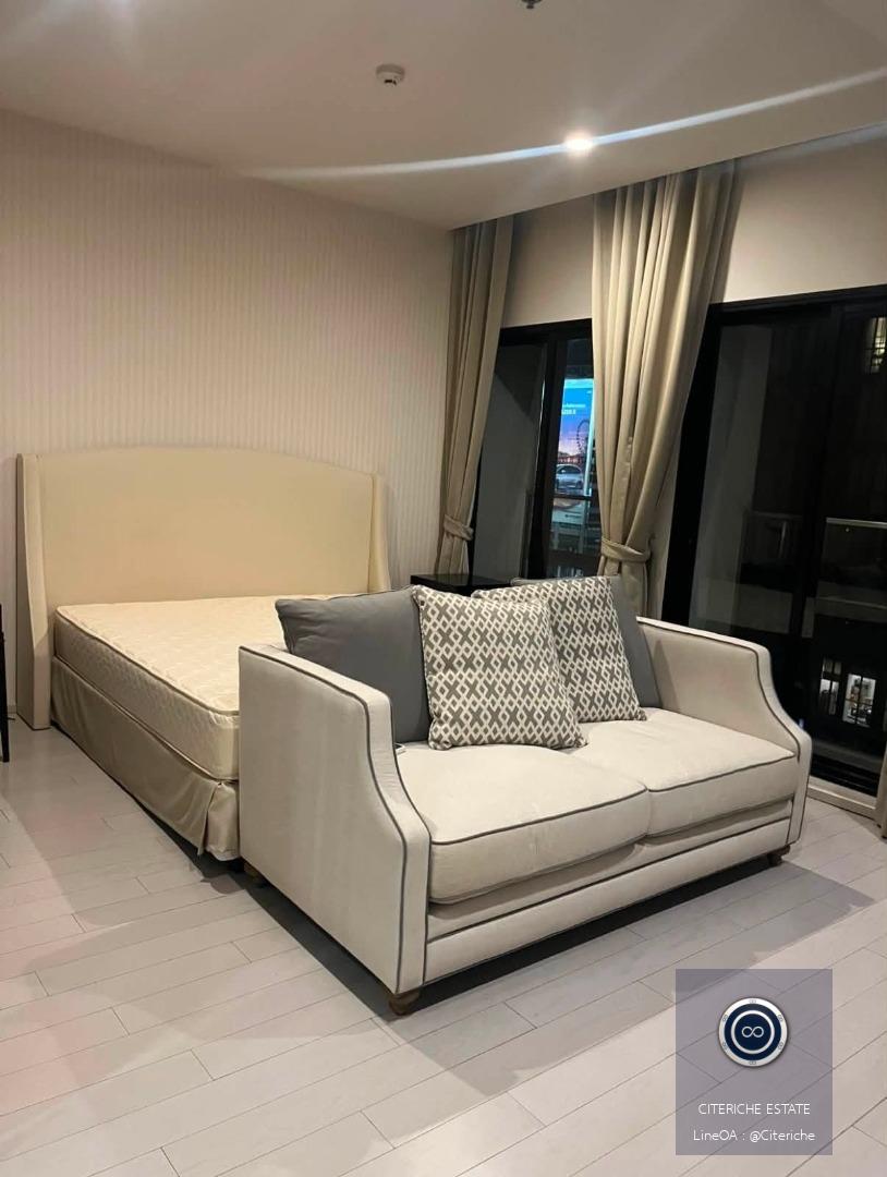Private Elevator & Pool View | Noble Phloenchit | Luxury 1-Bedroom Condo