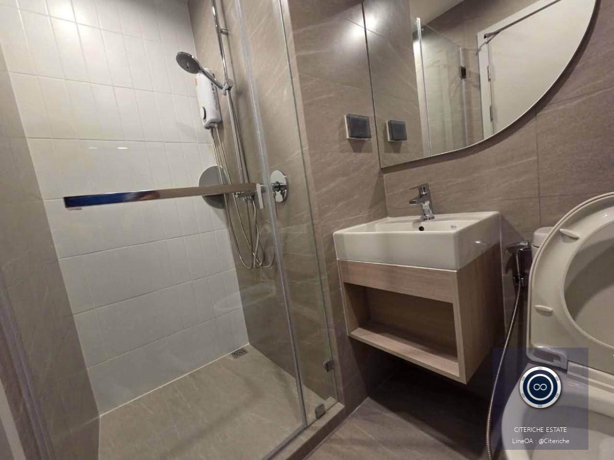 River View Corner Unit | Reference Sathorn-Wongwianyai | Luxury Studio Condo