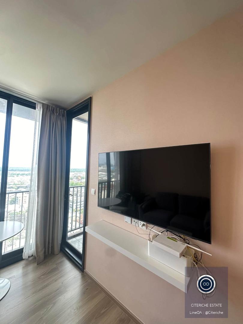 Scenic River View | Oka Haus Sukhumvit 36 | Condo for Rent