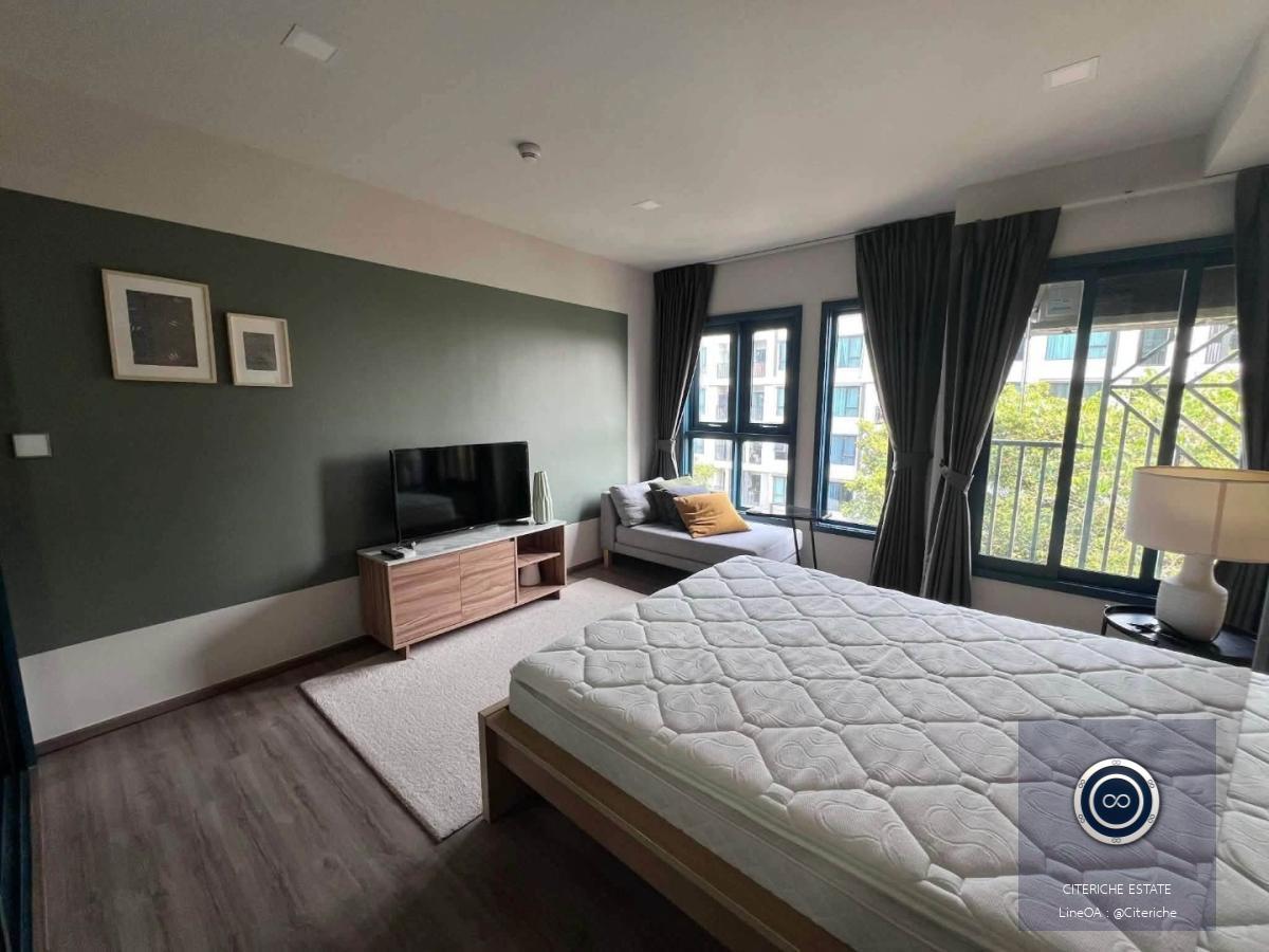 Resort-Style Living & Closed Kitchen | The Base Sukhumvit 50 | Low-Rise Condo
