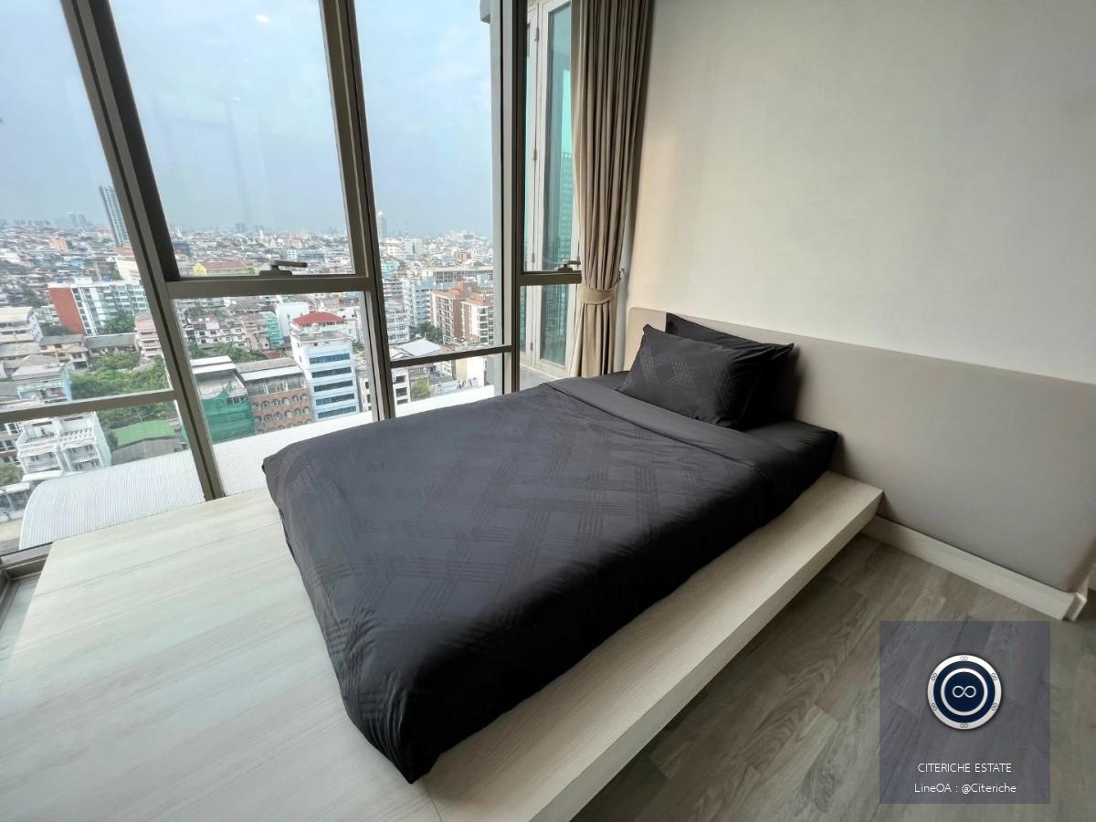 Spacious Corner Unit | The Room BTS Wongwianyai | Luxury 2-Bedroom Condo