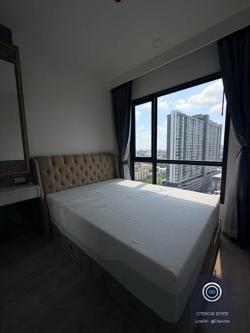 Custom Built-In Modern Comfort | The Tree Pattanakarn – Ekkamai | Luxury 1-Bedroom Condo