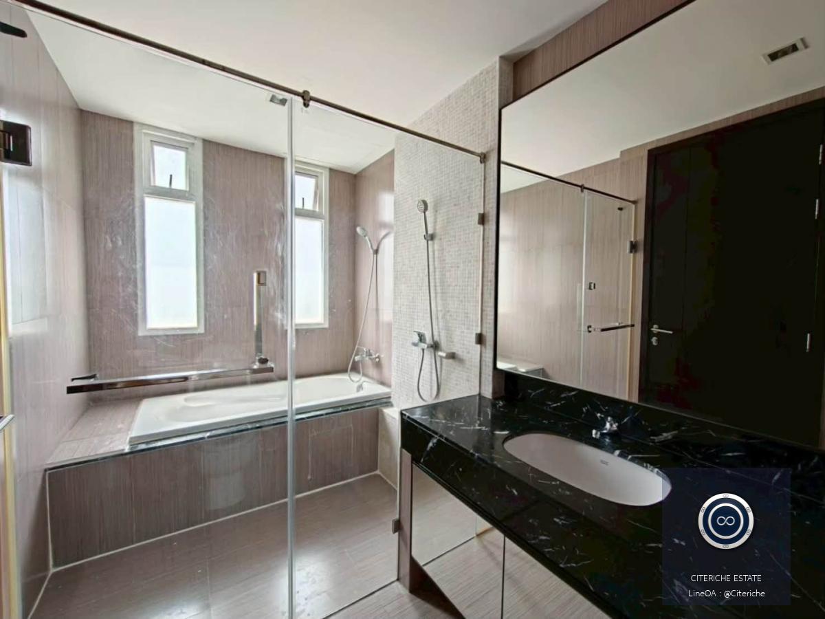 Spacious Living | Villa Sikhara Thonglor 25 | 2-Bedroom Condo