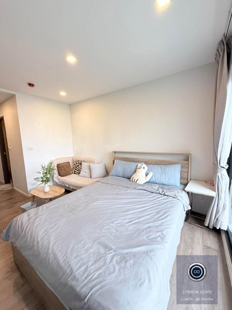 Pool View Studio Living | The Nest Sukhumvit 64 | Luxury Studio Condo
