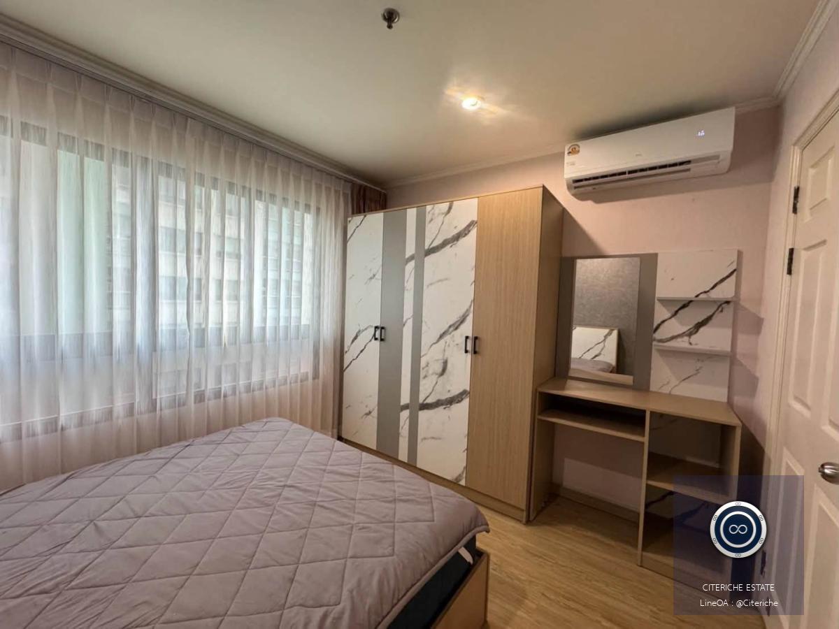 Pool View & High Floor Living | Lumpini Place Ratchada-Thapra | Luxury 1-Bedroom Condo