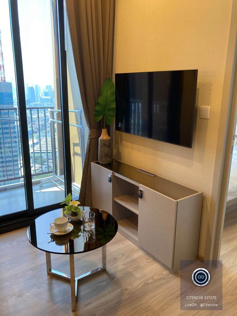 High Floor Urban Living | Oka Haus | Luxury 1-Bedroom Condo