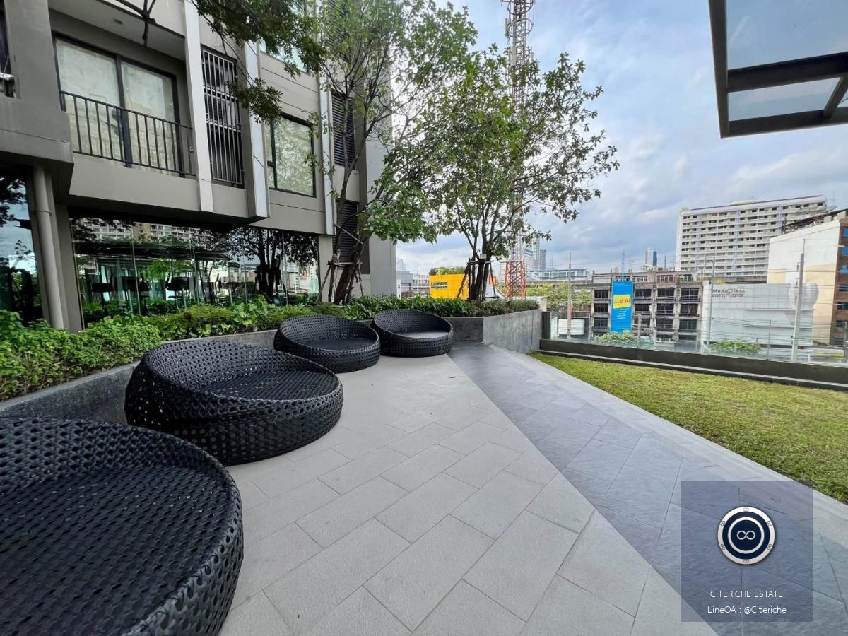 Unblocked City View & High Floor Living | The Niche Pride Thonglor – Phetchaburi | Luxury 1-Bedroom Condo