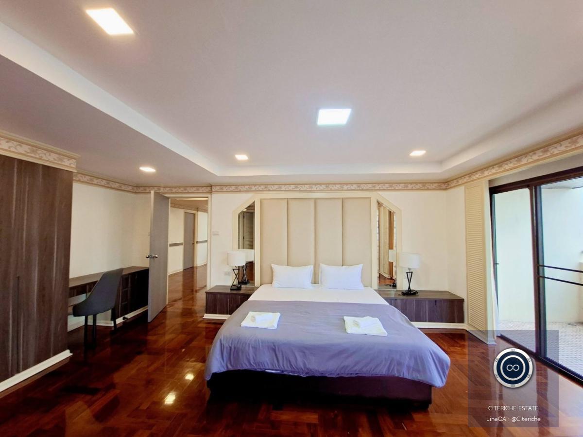 Poolside Penthouse Living | DH Grand Tower Sukhumvit 39 | Luxury 3-Bedroom Penthouse