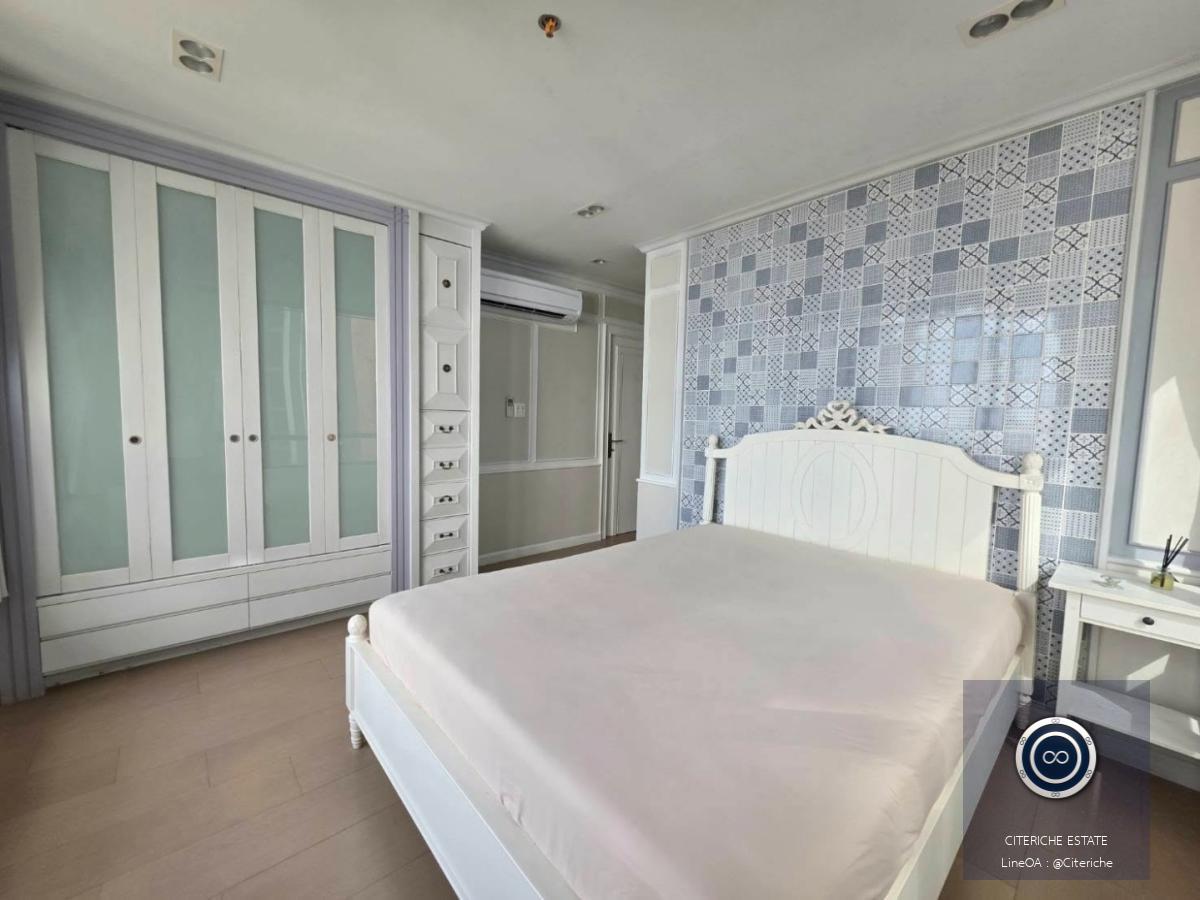 Spacious Living Open View | Baan Piyasathon | Luxury 2-Bedroom Condo