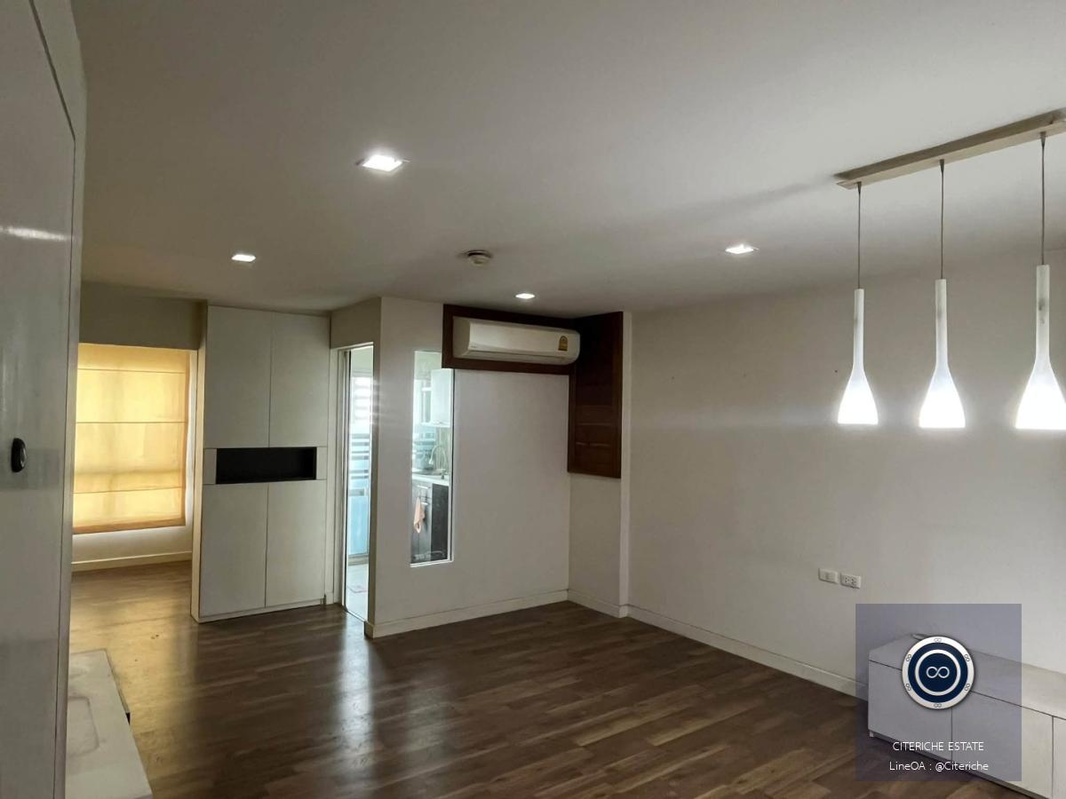 Spacious Unfurnished Living | The Room Sukhumvit 79 | Condo