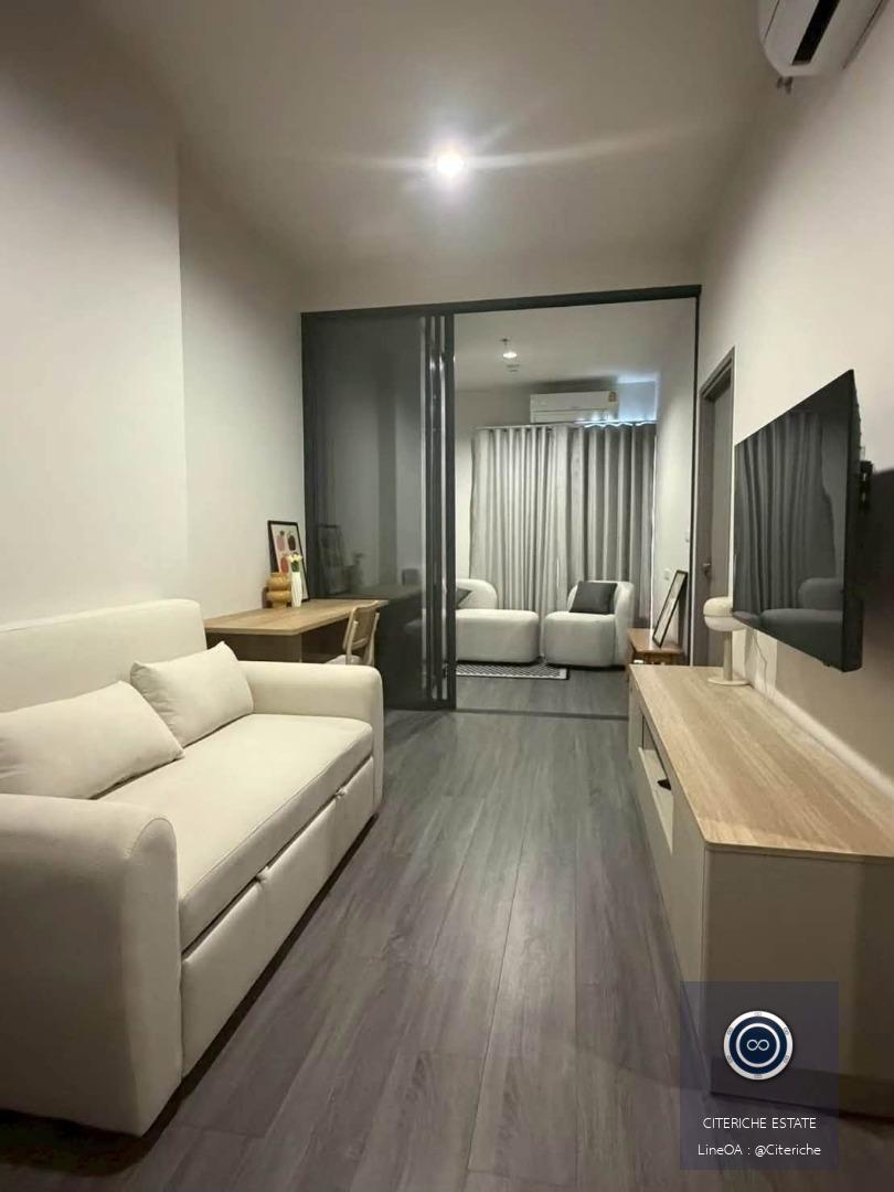 City and Pool Views | Ideo Sukhumvit Rama 4 | Luxury 1-Bedroom Plus Condo