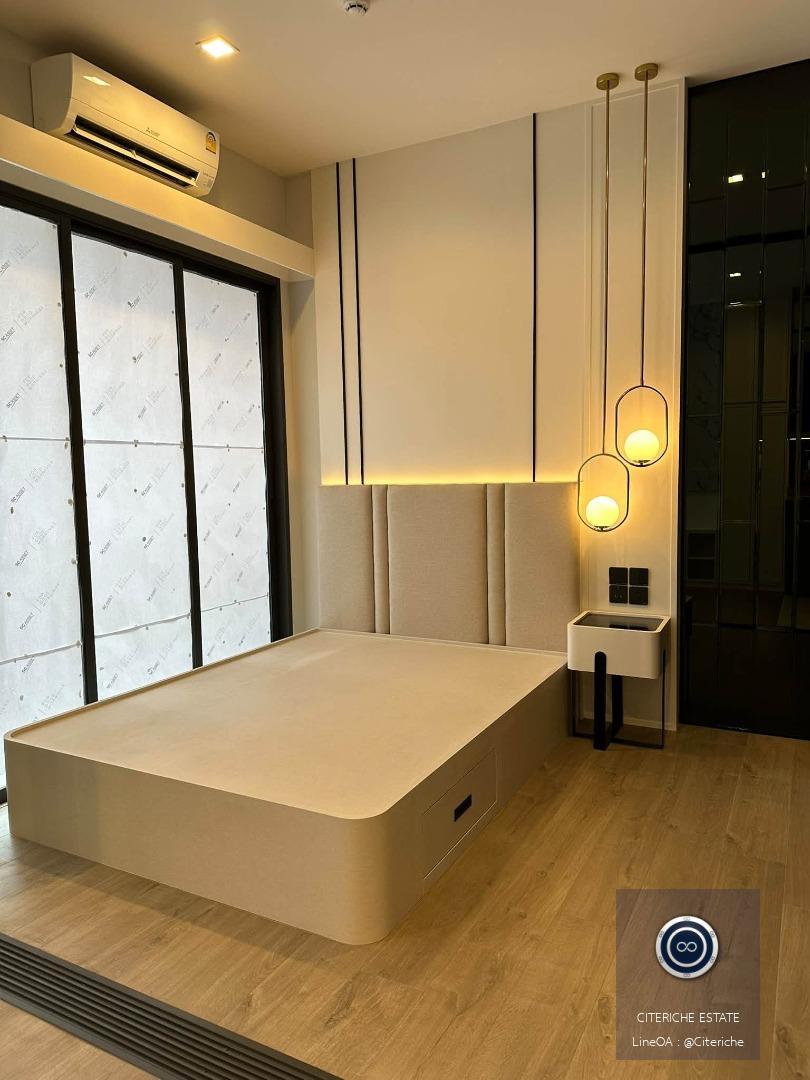 Concierge Service Living | The Crest Park Residences | Luxury 1-Bedroom Condo