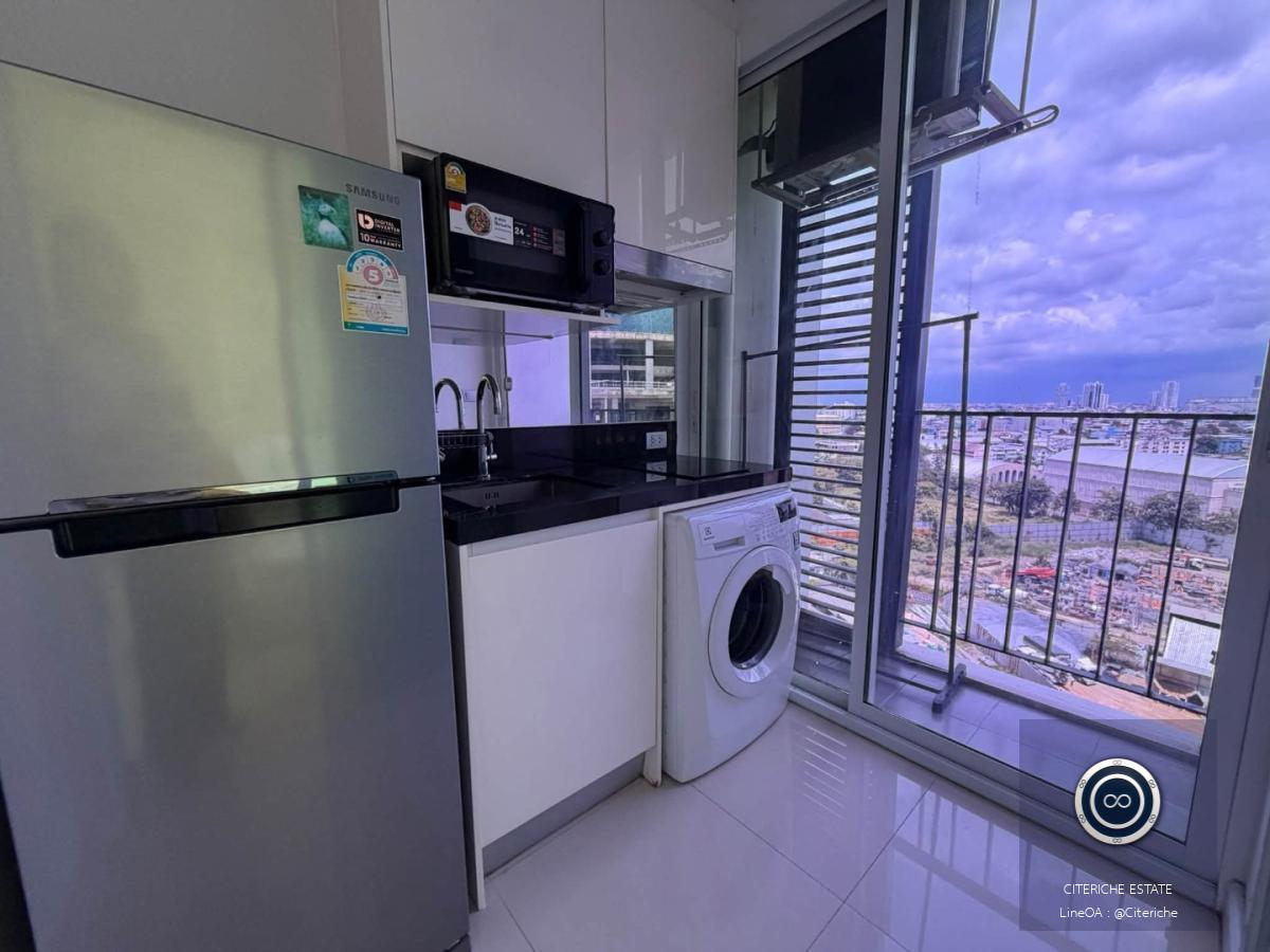 Fully Furnished Living | The Sky Sukhumvit | Luxury 1-Bedroom Condo