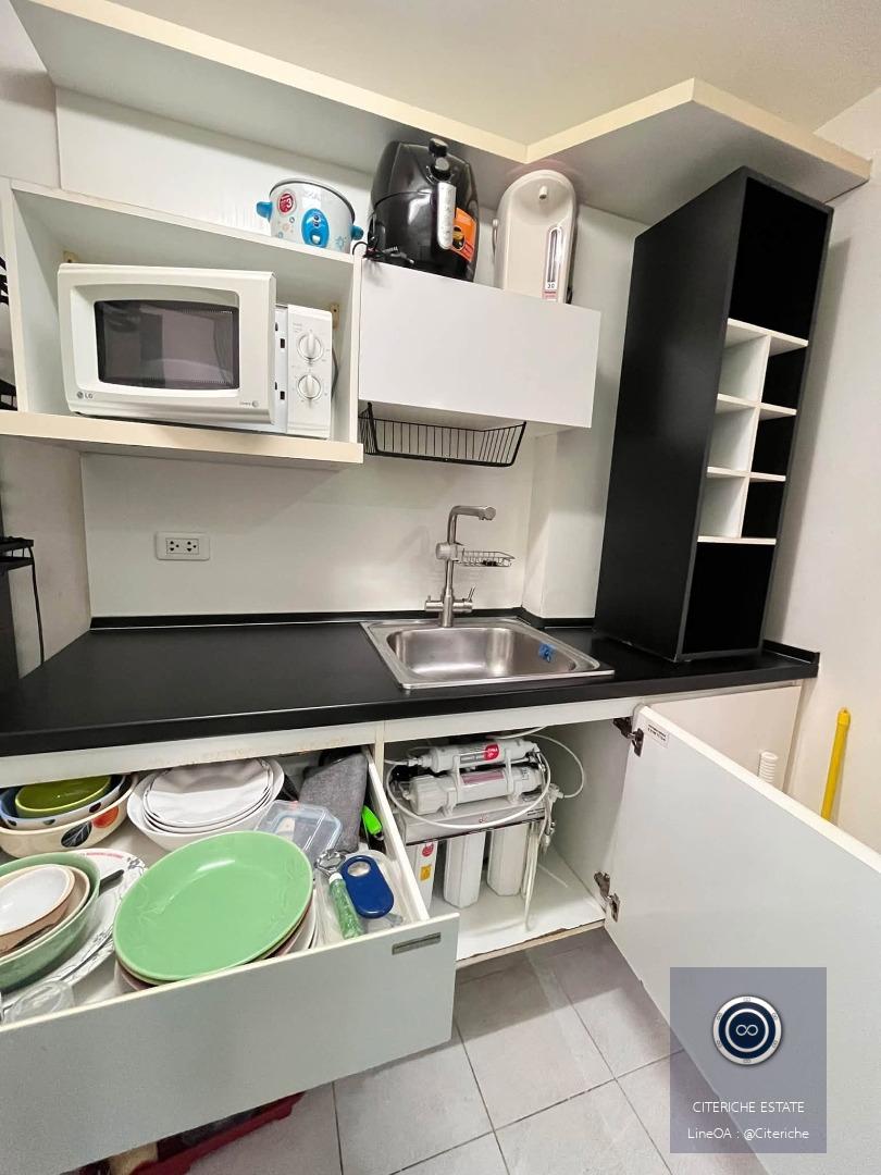 Enclosed Kitchen Living | Casa Condo Ratchada-Thapra | Luxury 1-Bedroom Condo