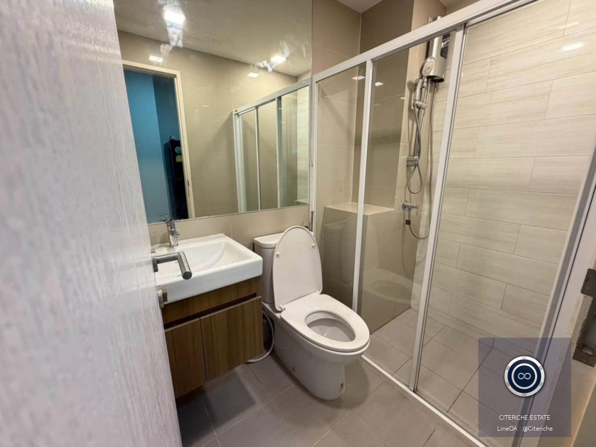 Private Living with Sky Train Views | Brown Condo Phaholyothin 67 | 1-Bedroom Condo