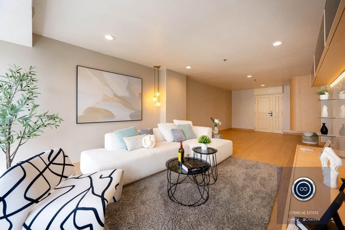 Newly Renovated | The Waterford Diamond | Luxury 2-Bedroom Condo