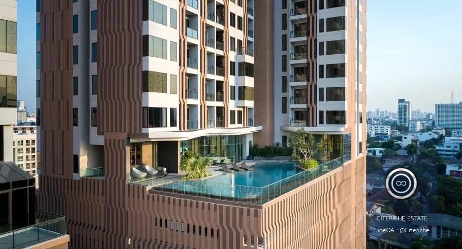Pet-Friendly High Floor | M Jatujak | Luxury 1-Bedroom Condo